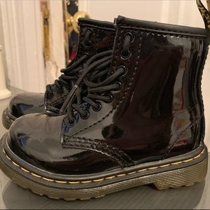 Toddler brooklee Dr. Marten boots